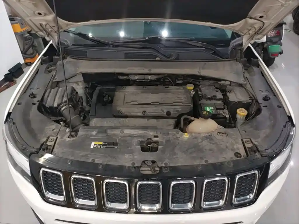 Jeep Compass — миниатюра 20