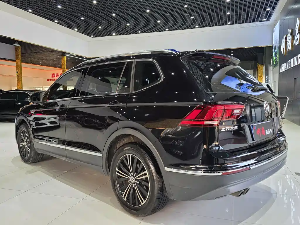 Volkswagen Tiguan L — миниатюра 13