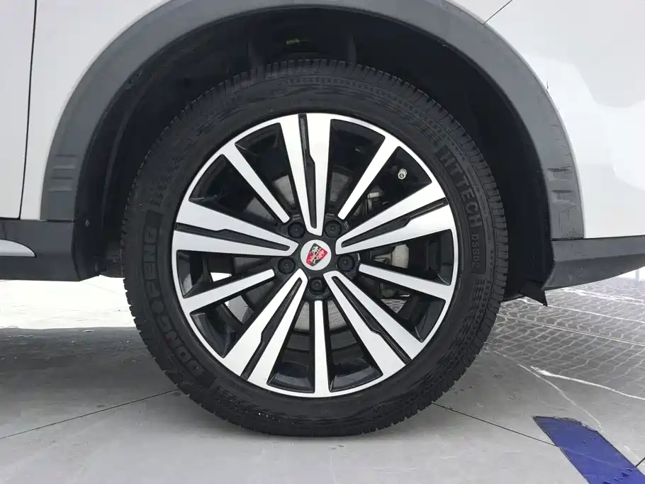 Roewe RX5 New Energy — миниатюра 6