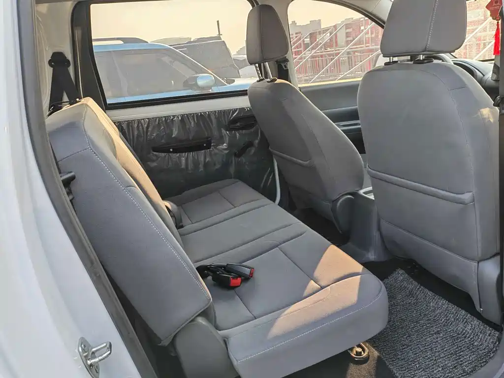 Wuling Hongguang EV — миниатюра 12