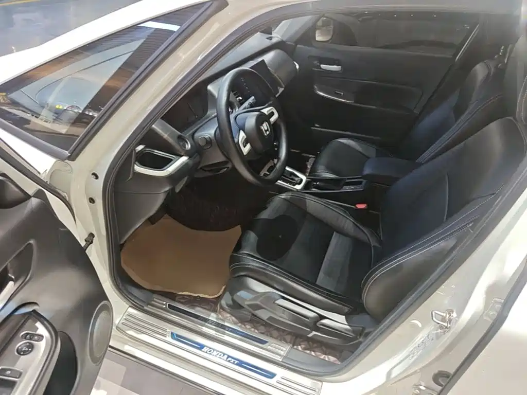 Honda Fit — миниатюра 16