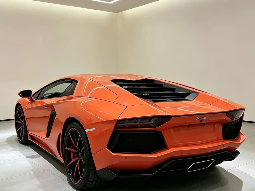 Lamborghini Aventador — миниатюра 3