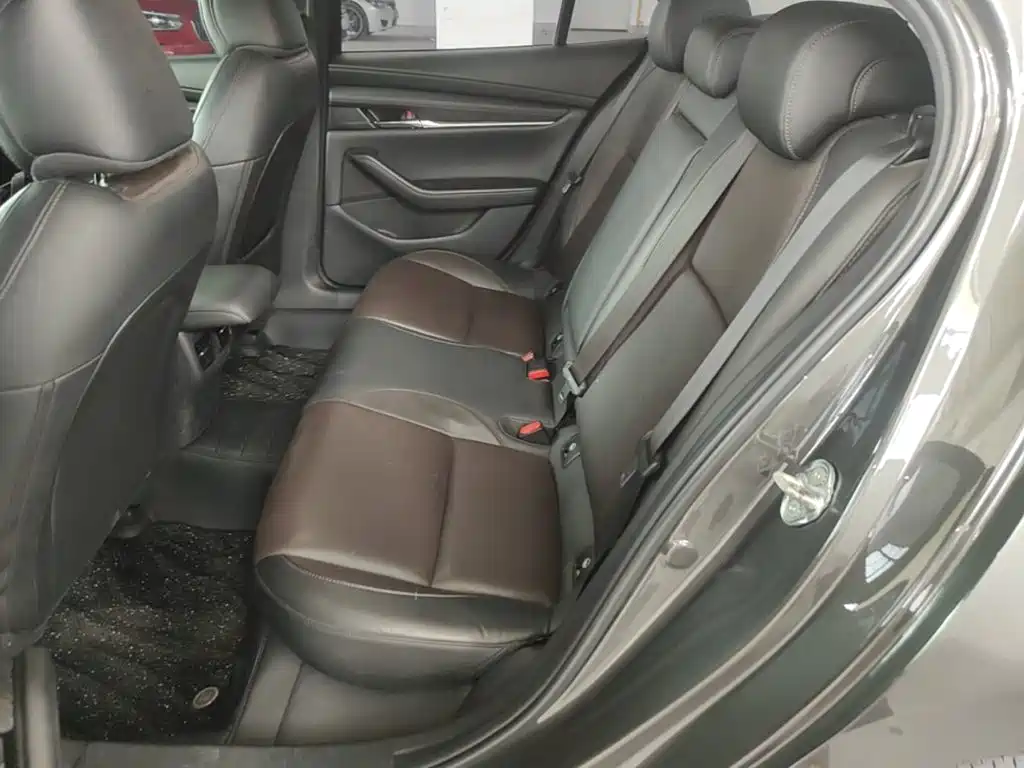 Mazda 3 Axela — миниатюра 17