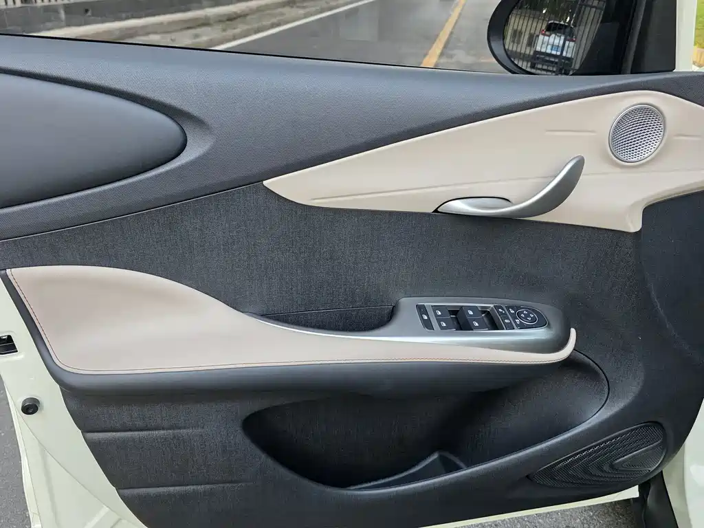 BYD Dolphin — миниатюра 13