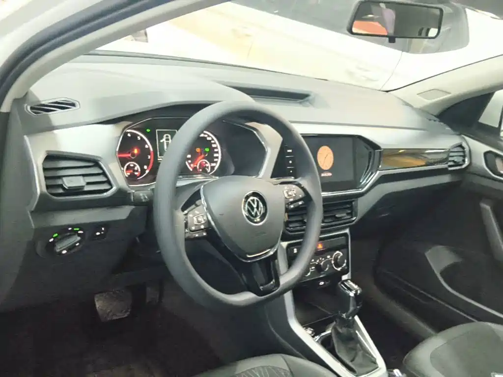 Volkswagen T-Cross — миниатюра 10