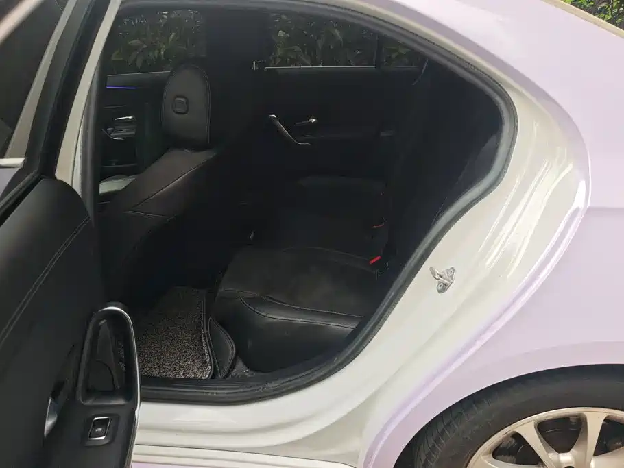 Mercedes-Benz A-Class — миниатюра 11