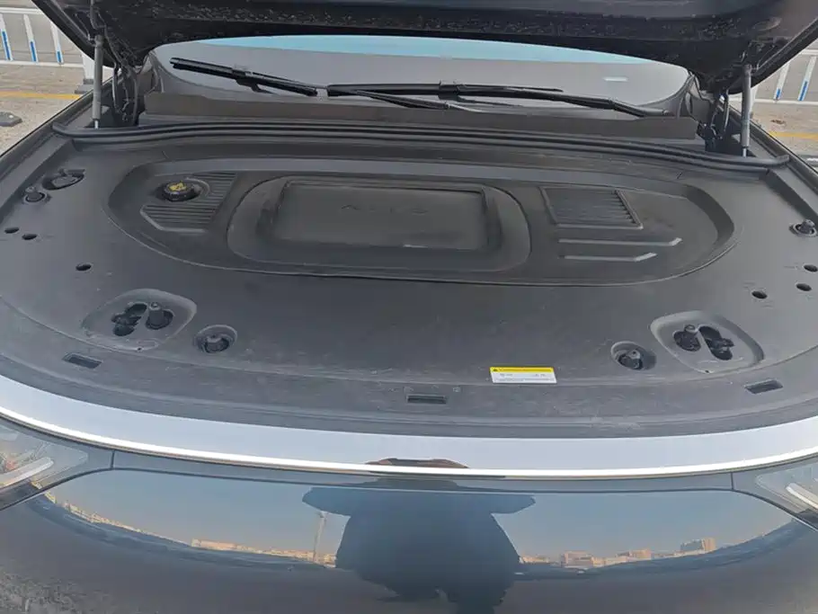 AITO ASK THE WORLD M8