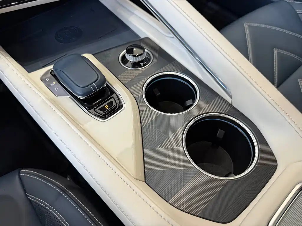 ZEEKR EXTREME KRYPTON 001