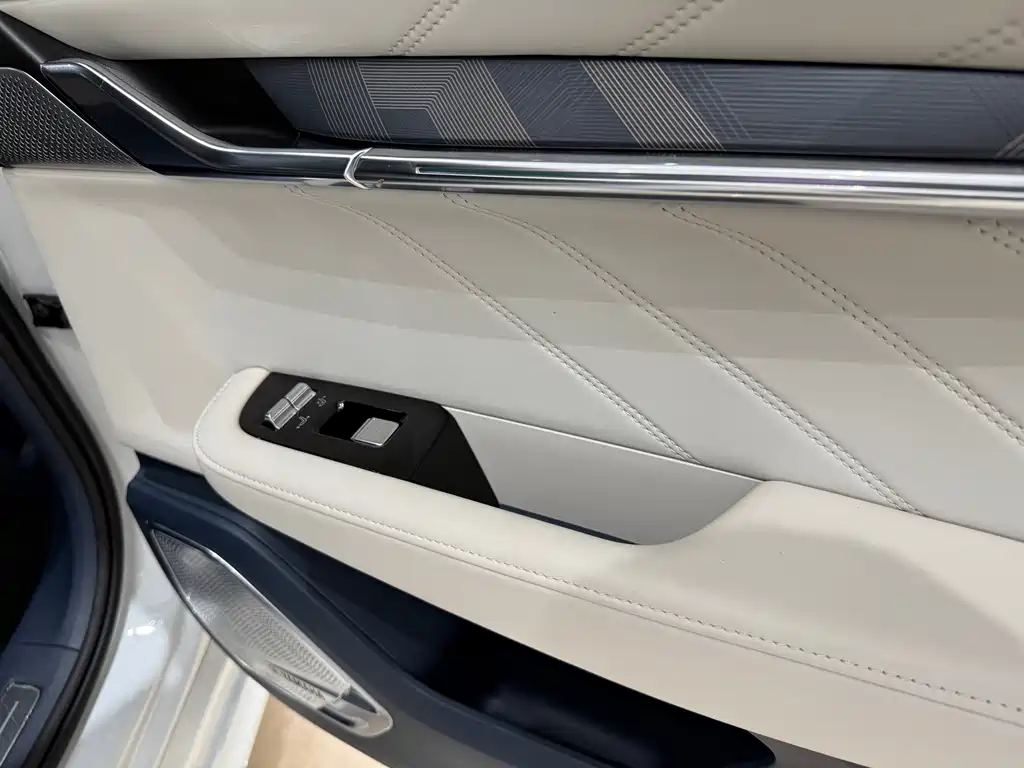 ZEEKR EXTREME KRYPTON 001