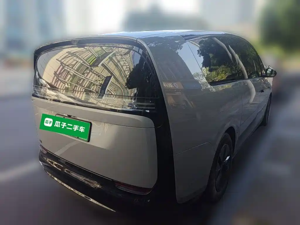 Li Auto Li MEGA — миниатюра 4