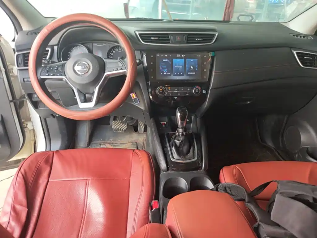 Nissan Qashqai — миниатюра 10