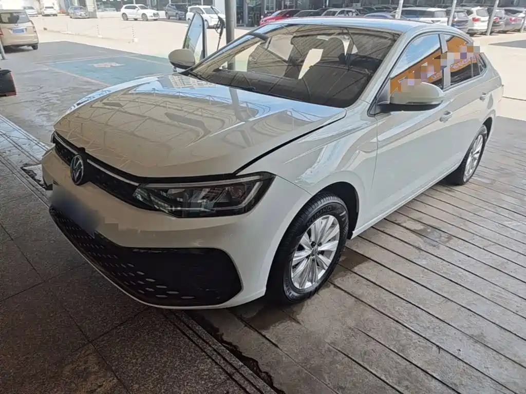 Volkswagen Lavida — миниатюра 2