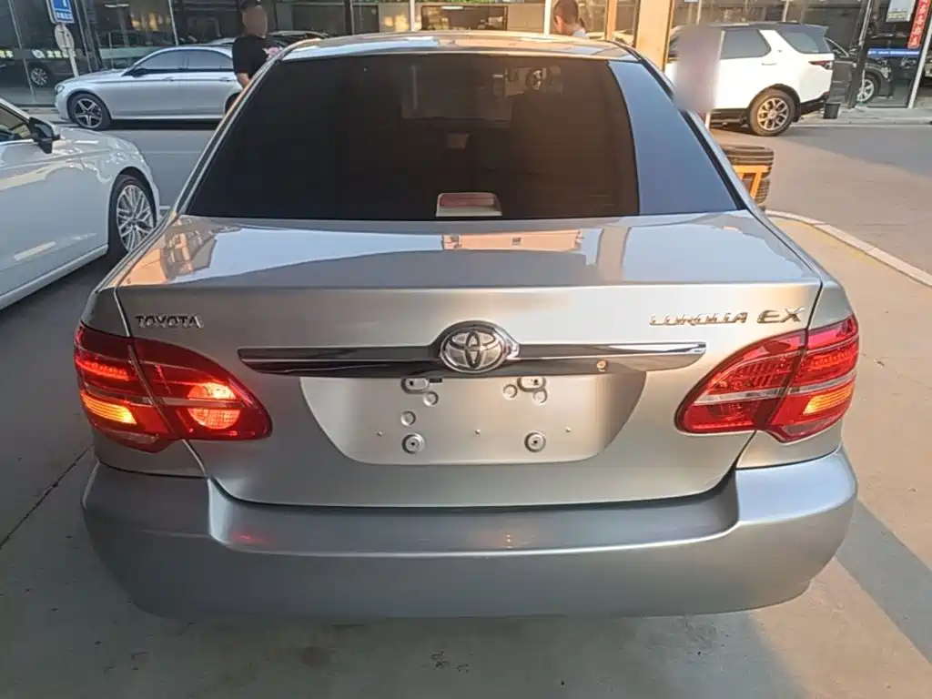 Toyota Corolla — миниатюра 6