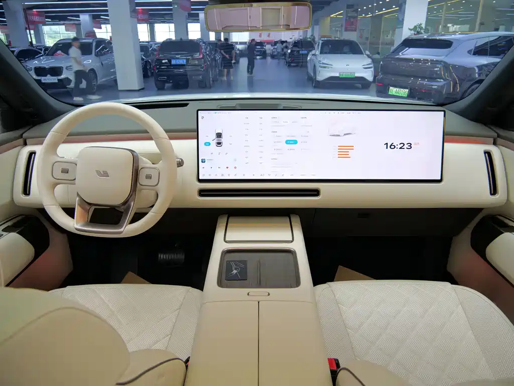 Li Auto Li L8 — миниатюра 10