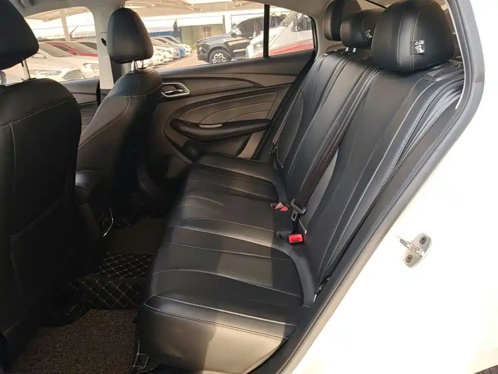 Roewe i5 — миниатюра 17