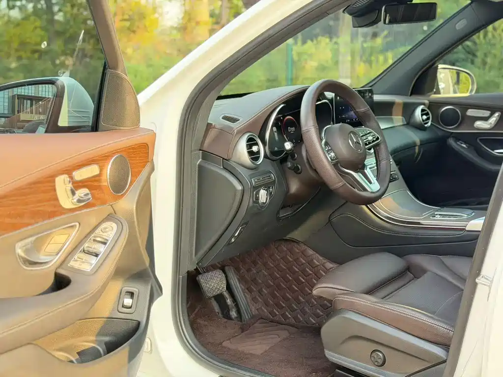 Mercedes-Benz GLC — миниатюра 4
