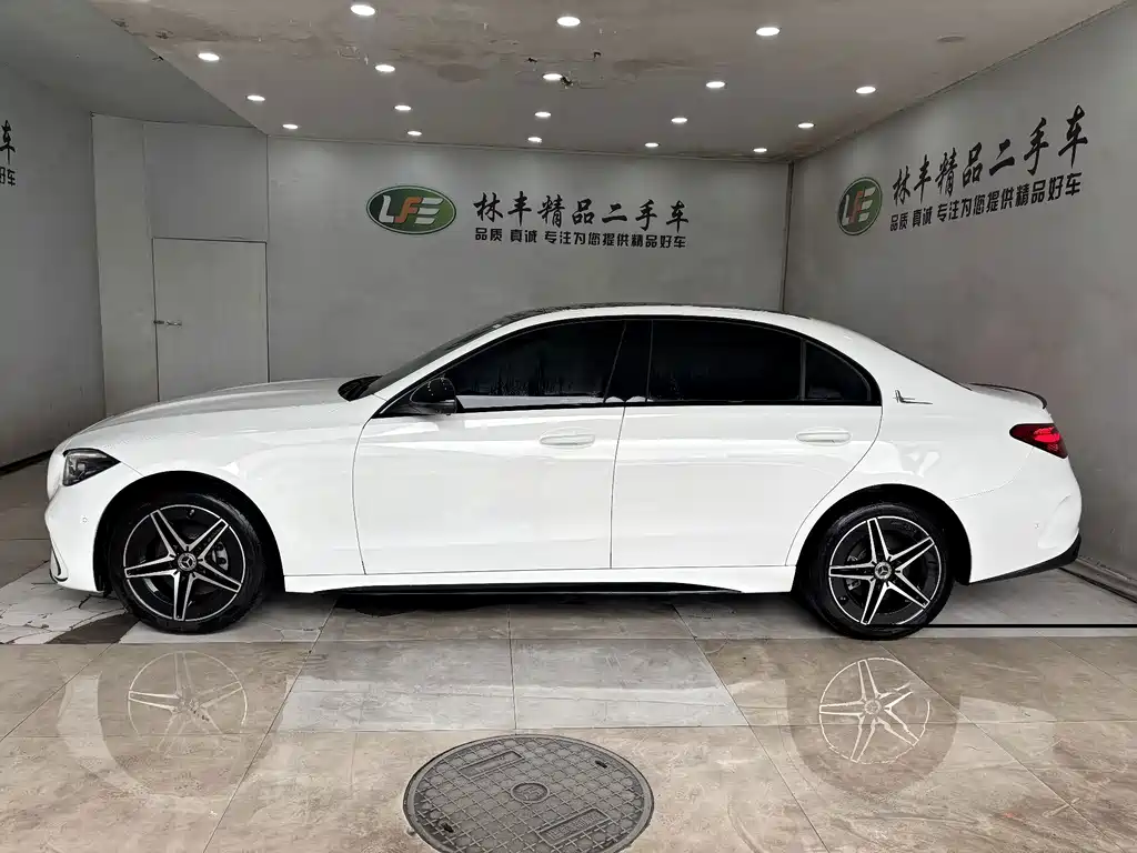 Mercedes-Benz C-Class — миниатюра 5