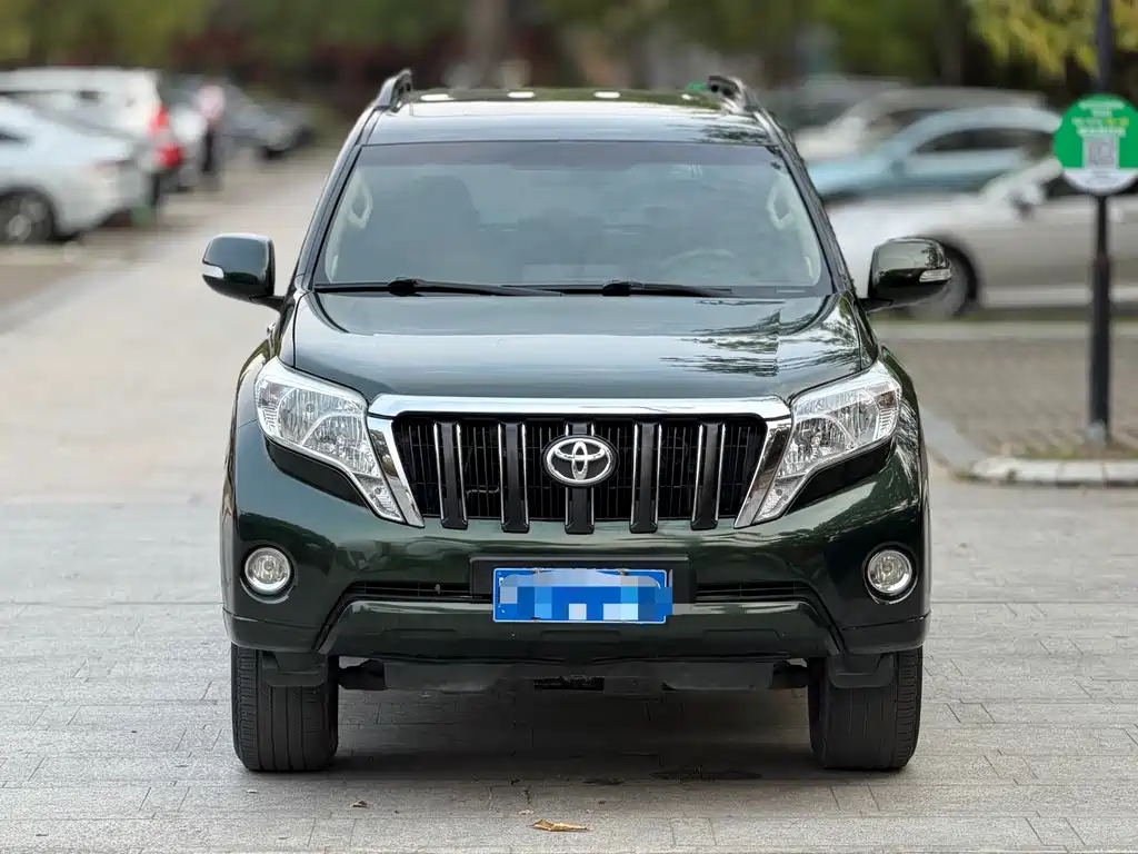 Toyota Land Cruiser Prado 2015 2.7L AT Standard