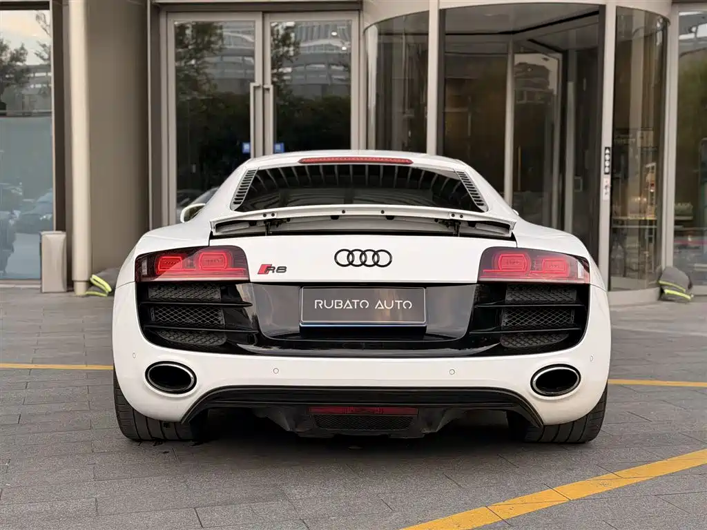 Audi R8 — миниатюра 8