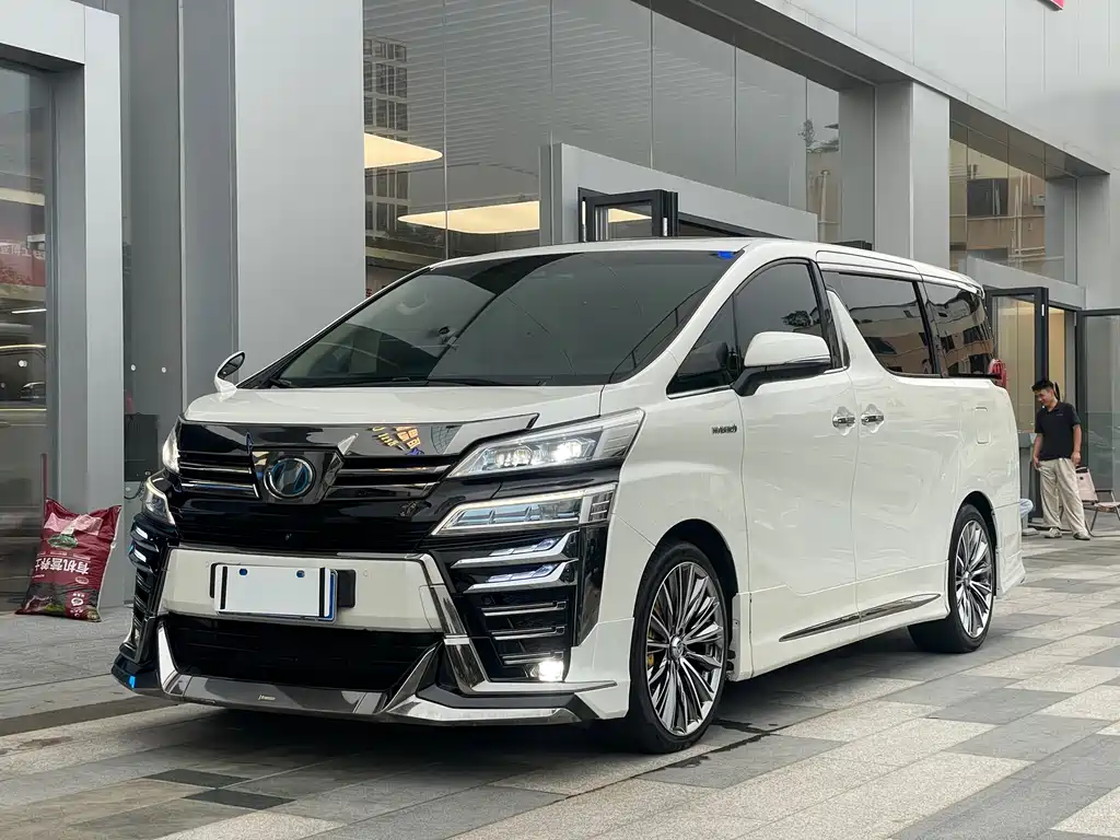 Toyota Vellfire — миниатюра 22