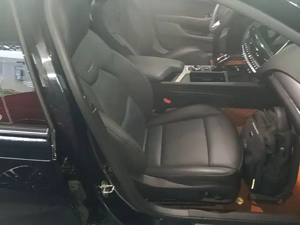 Cadillac CT5 — миниатюра 25
