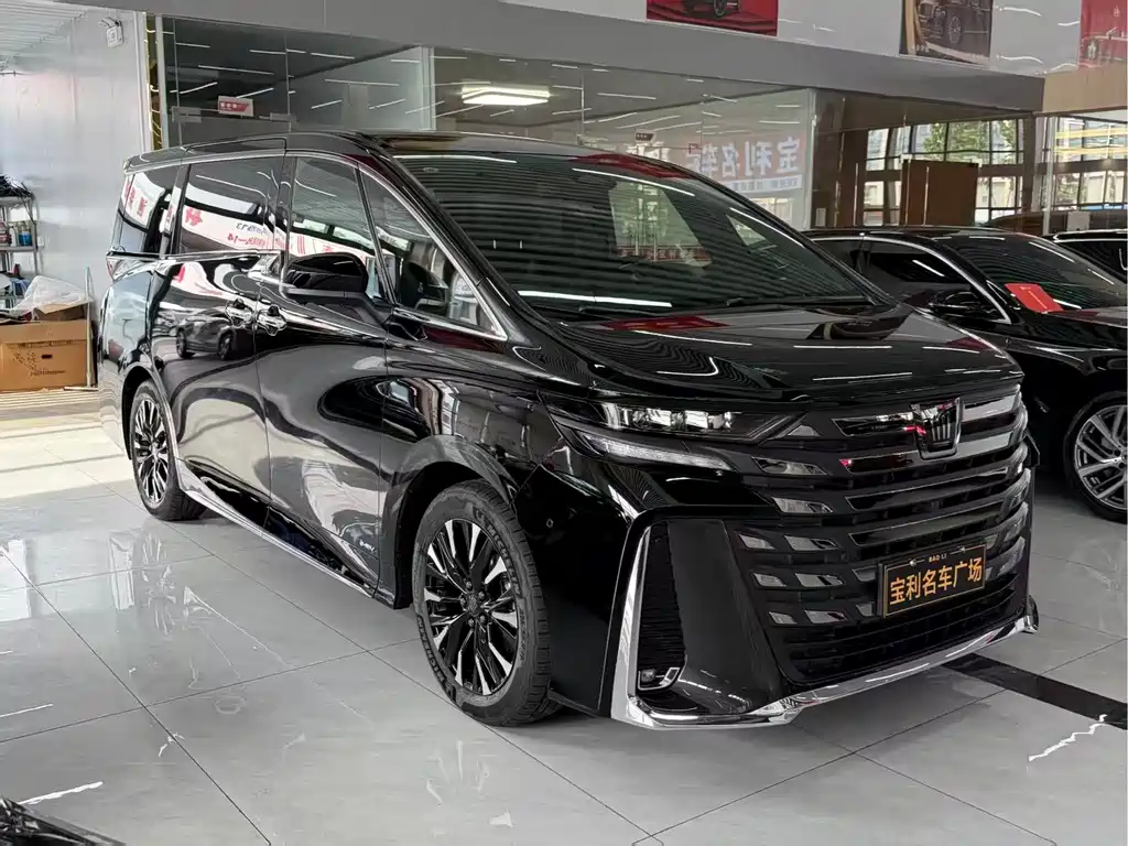 Toyota Vellfire — миниатюра 2