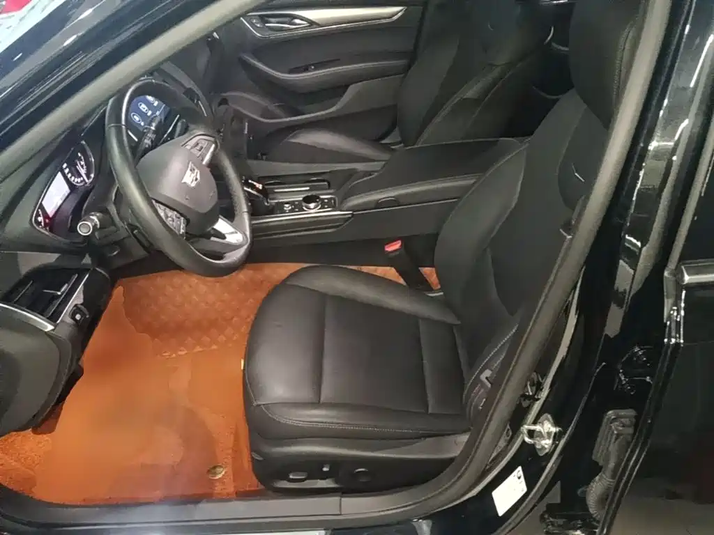 Cadillac CT5 — миниатюра 15