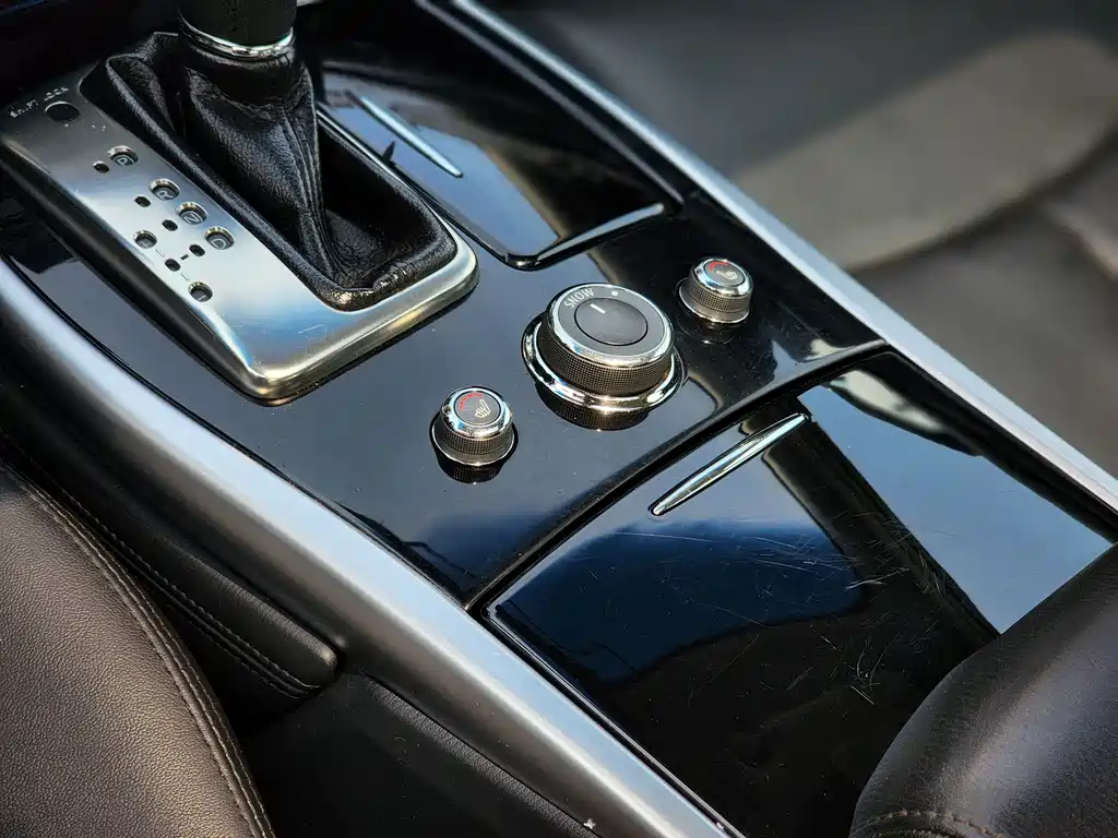 Infiniti Q70 — миниатюра 17