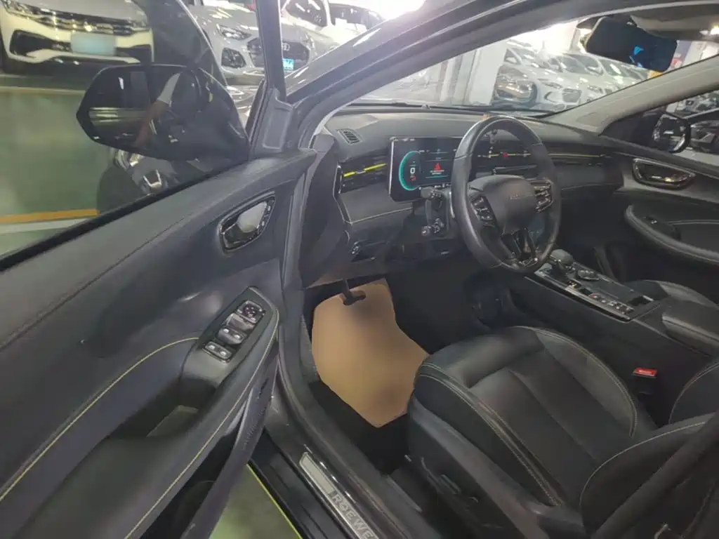 Roewe RX5 New Energy — миниатюра 16