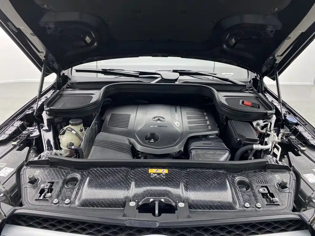 Mercedes-Benz GLS — миниатюра 9