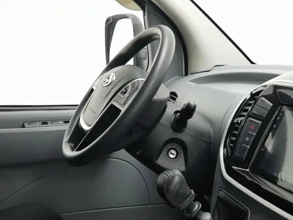 MAXUS V80 — миниатюра 22