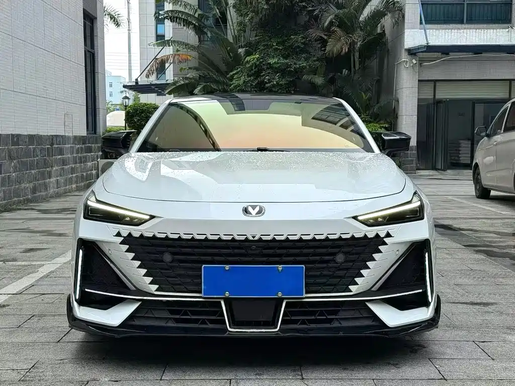 Changan UNI-V — миниатюра 2