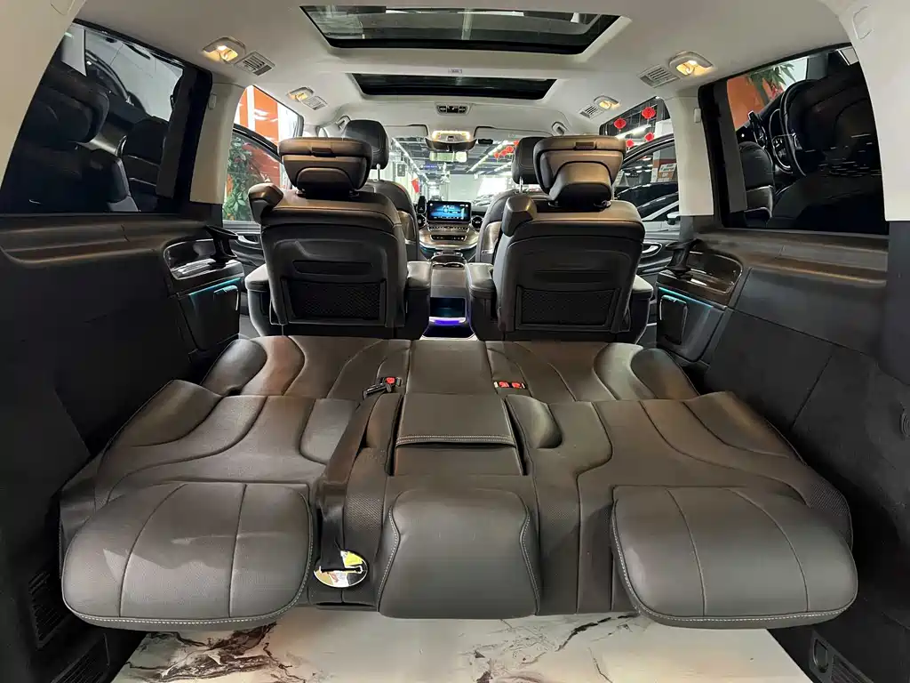 MERCEDES-BENZ V CLASS