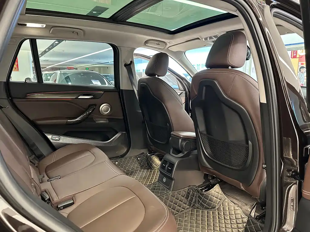 BMW X1 — миниатюра 15