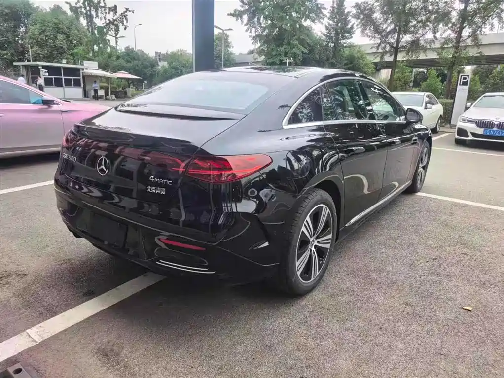 Mercedes-Benz EQE 2025 500 4MATIC
