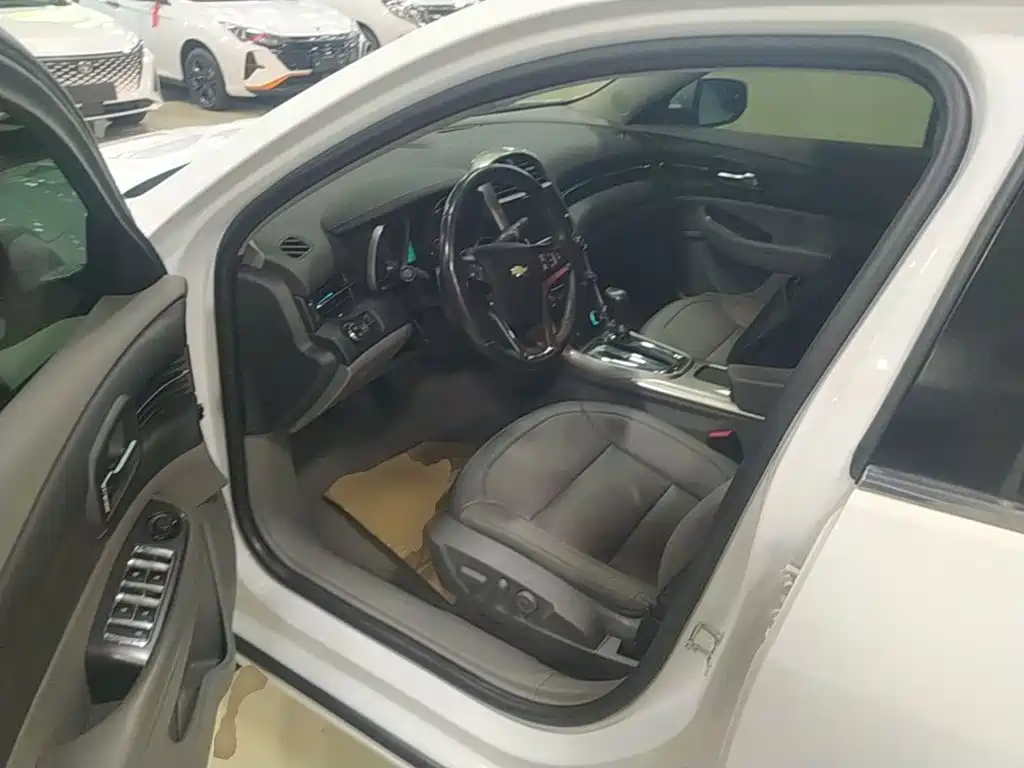 Chevrolet Malibu — миниатюра 16