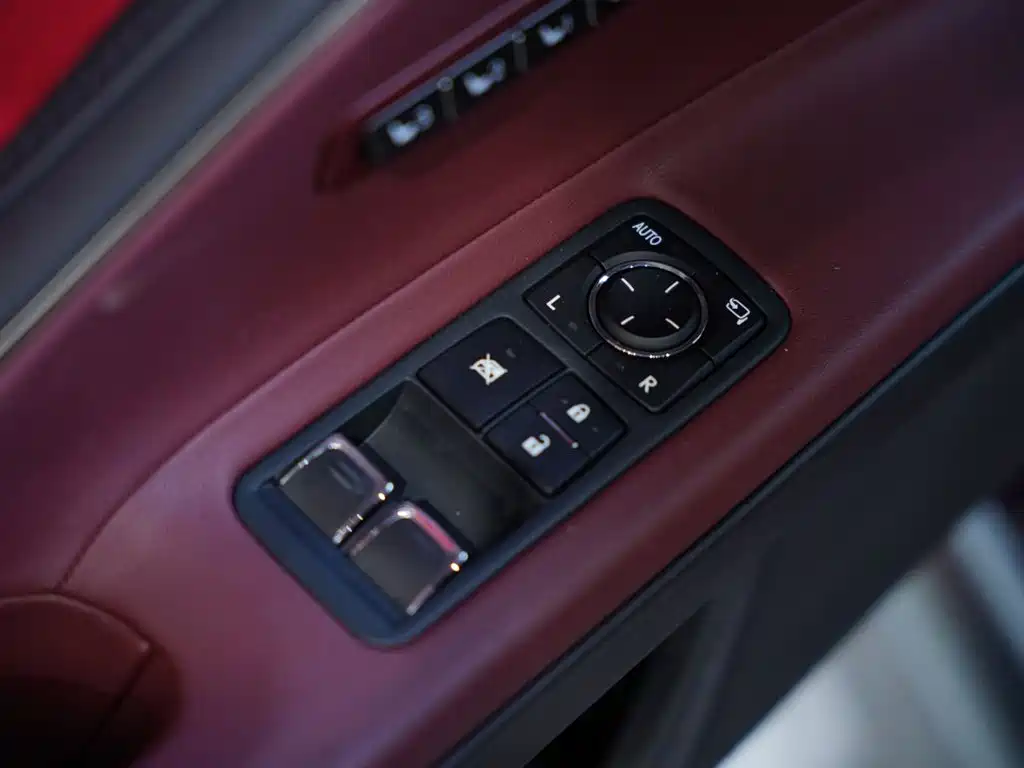 Lexus LC — миниатюра 35