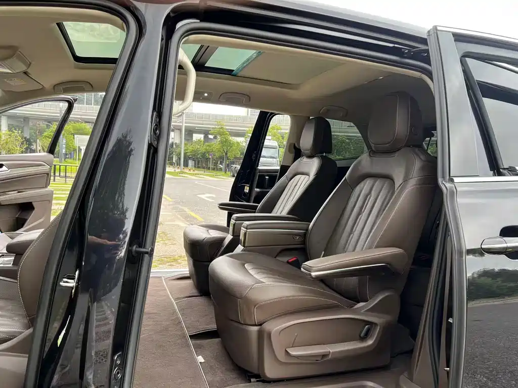 Volkswagen Viloran 2020 330TSI Luxury