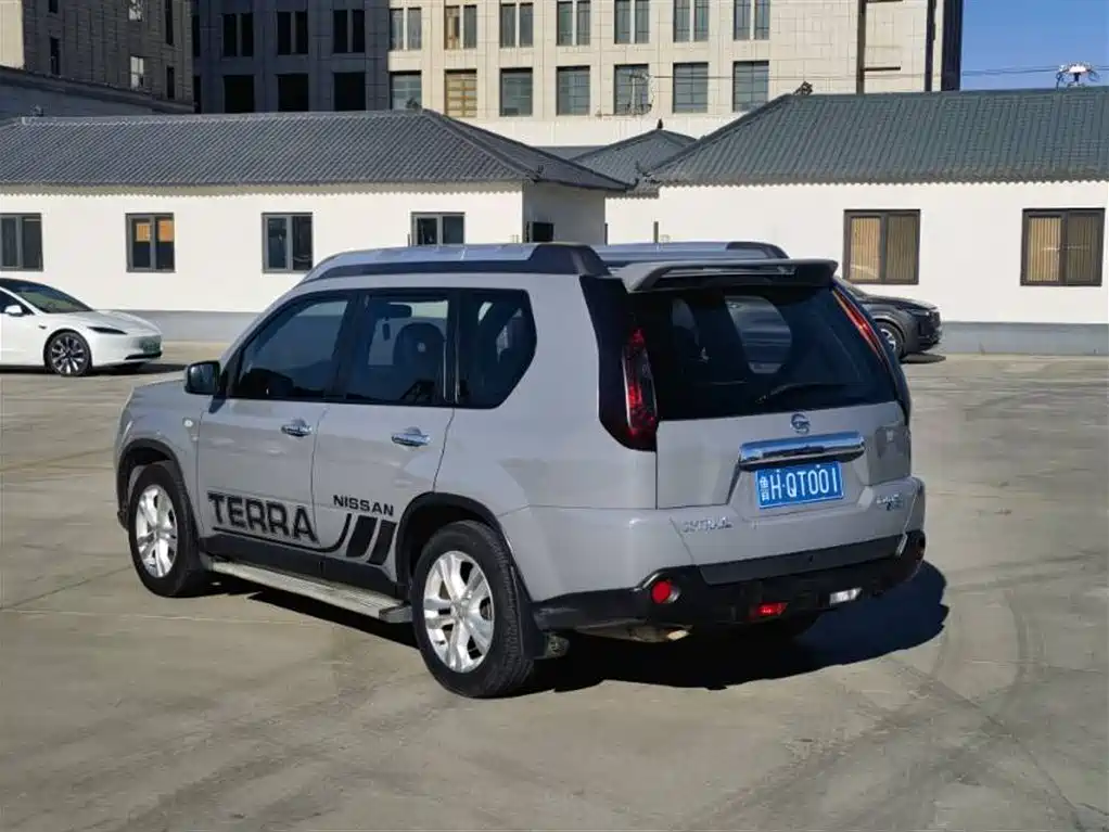 Nissan X-Trail 2012 2.5L CVT Luxury 4WD