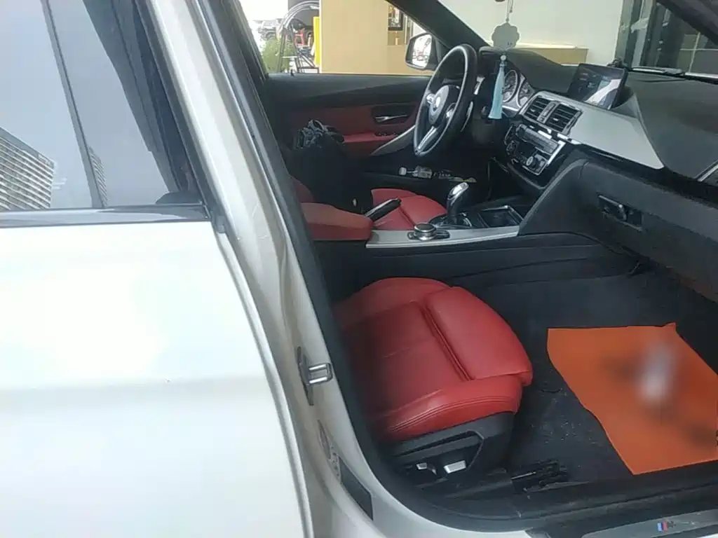 BMW 3 Series — миниатюра 25