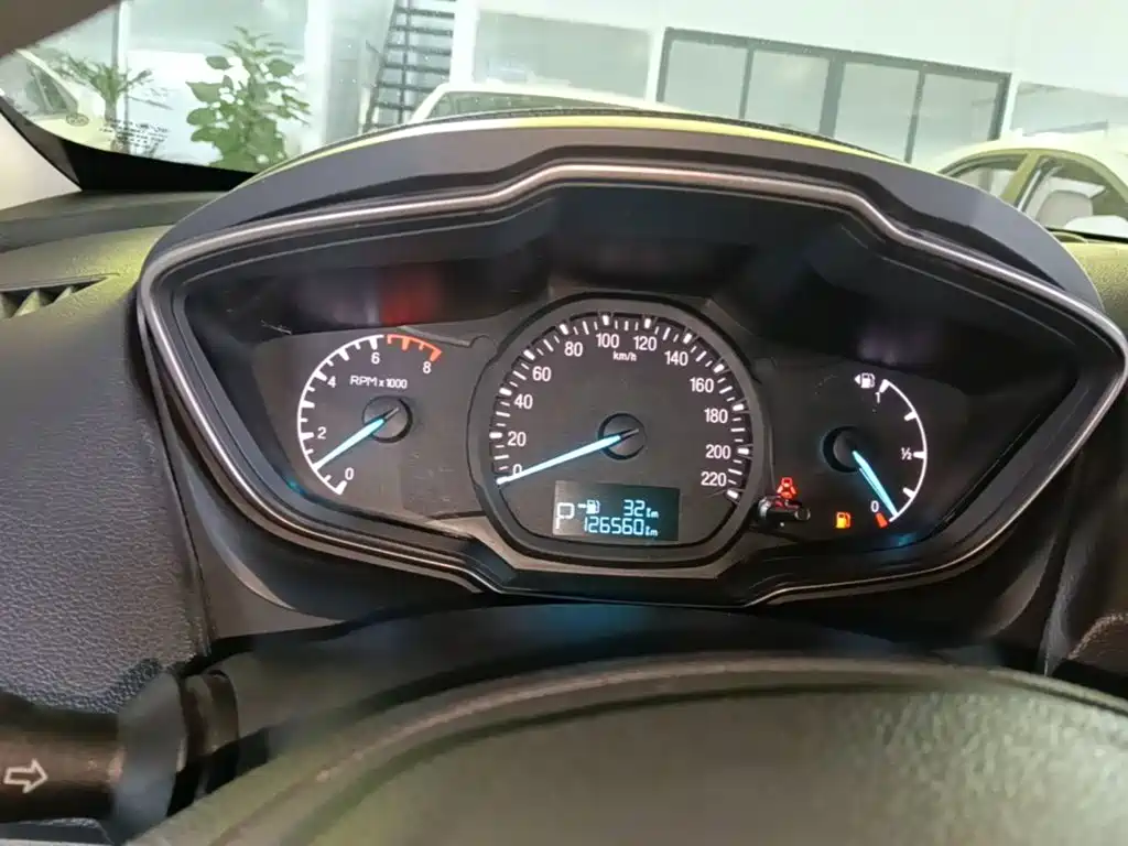 Ford Escort — миниатюра 12