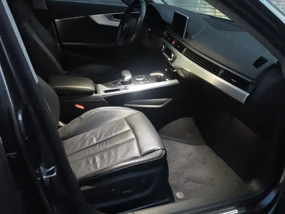 Audi A4L — миниатюра 8