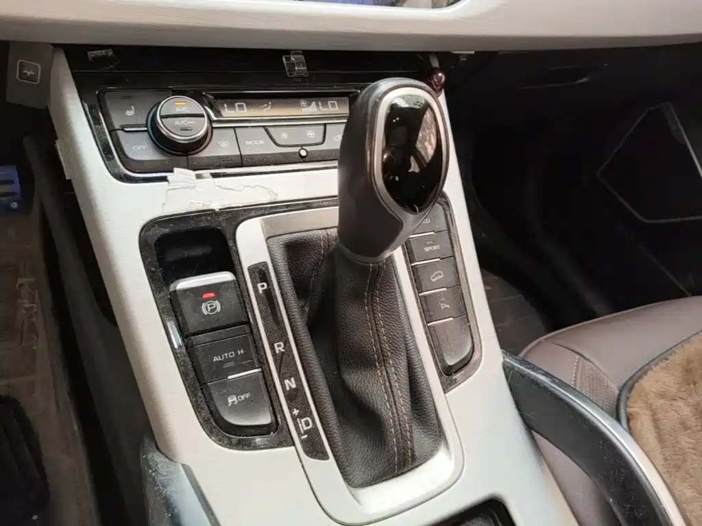 Geely Boyue — миниатюра 14
