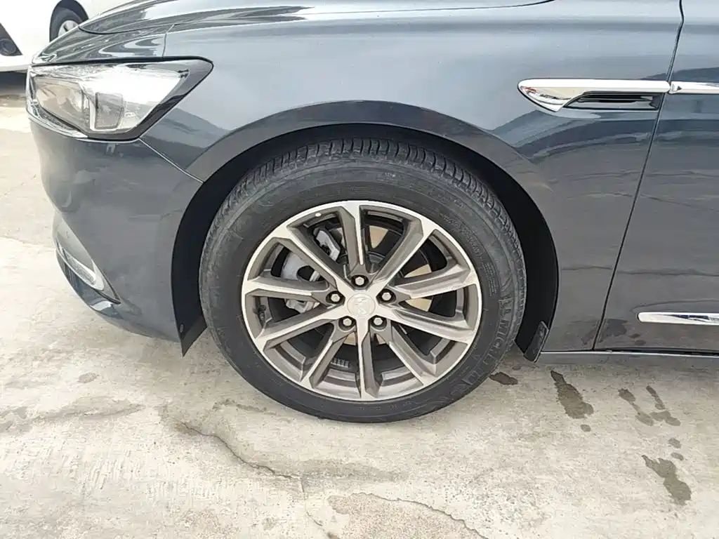 Buick LaCrosse — миниатюра 23