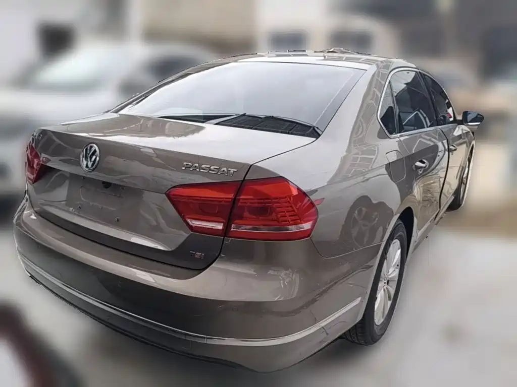 Volkswagen Passat — миниатюра 10