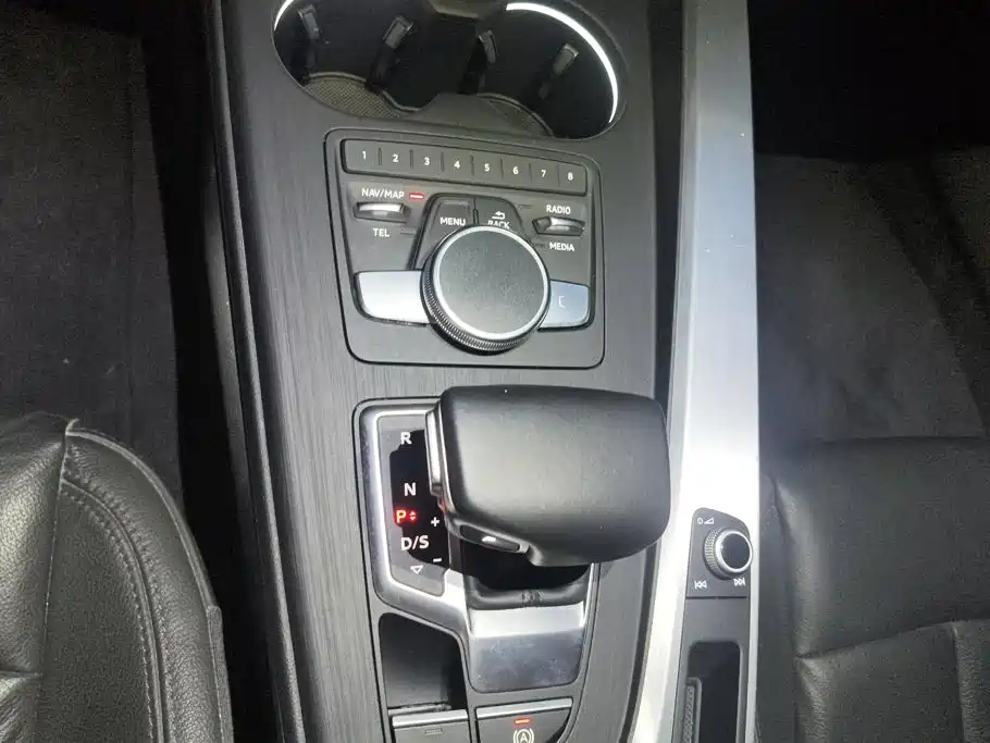 Audi A4L — миниатюра 16