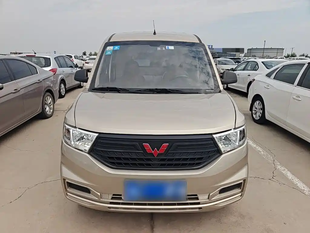 Wuling Hongguang V — миниатюра 3