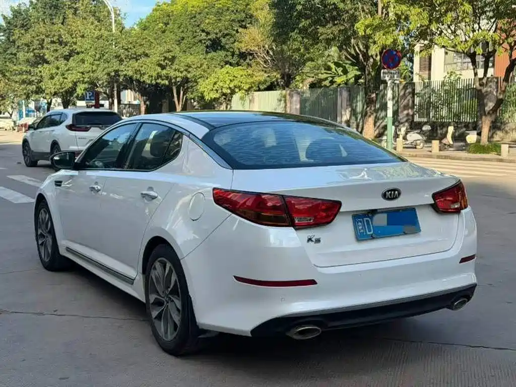 Kia K5 — миниатюра 9