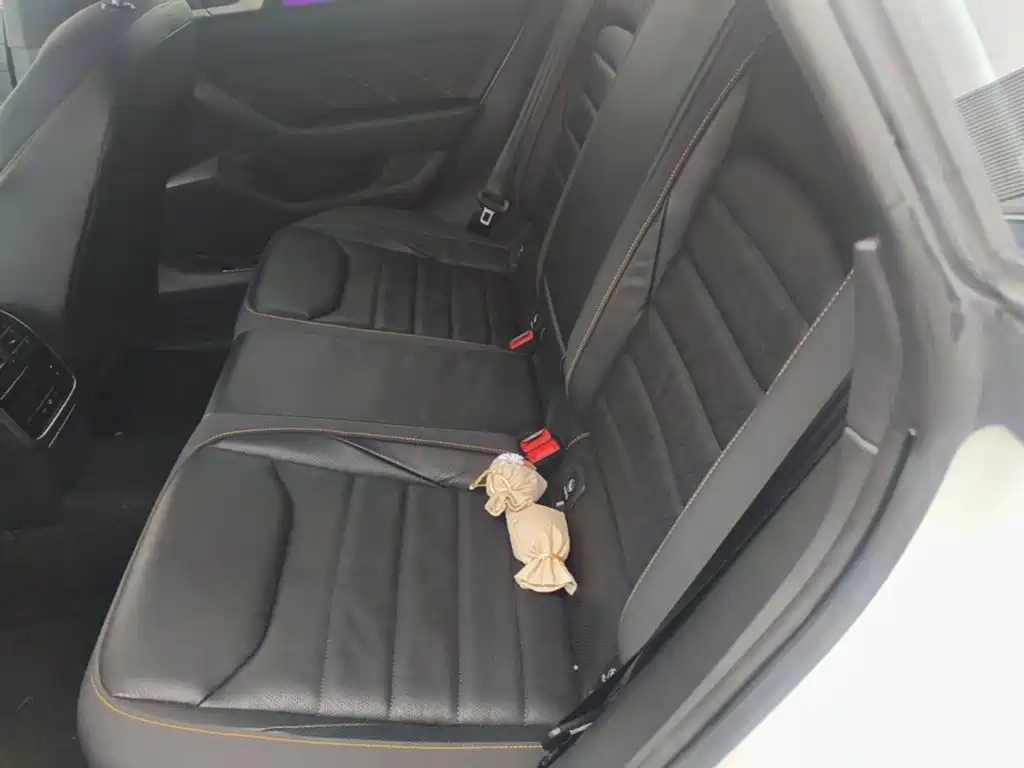 Volkswagen CC — миниатюра 17