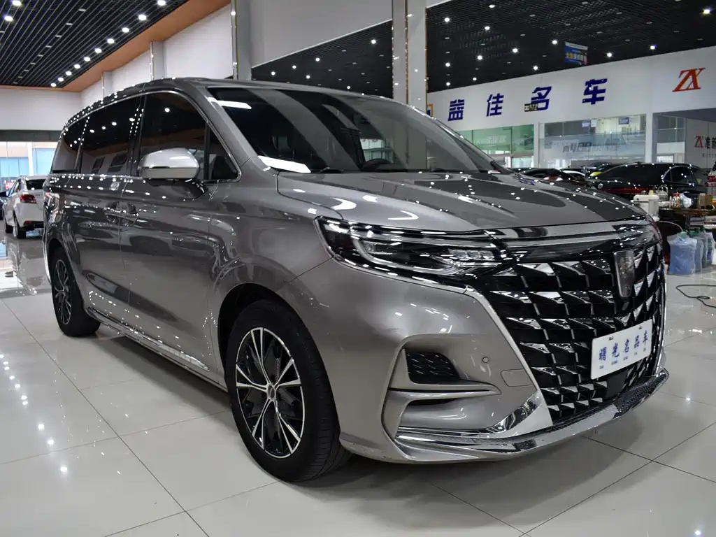 ROEWE IMAX8